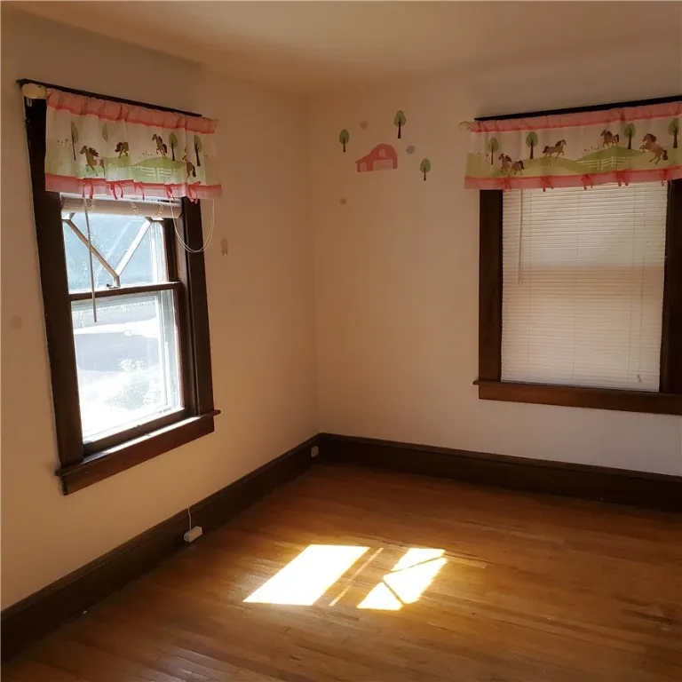 921 Grove Street, Elmira City, New York 14901, Elmira City, New York 14901, 3 Bedrooms Bedrooms, 7 Rooms Rooms,1 BathroomBathrooms,Residential,For Sale,921 Grove Street, Elmira City, New York 14901,R1632927
