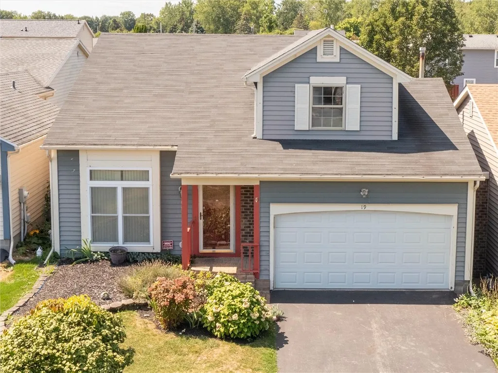 19 Atwood Dr Drive, Gates, New York 14606, Gates, New York 14606, 3 Bedrooms Bedrooms, 8 Rooms Rooms,2 BathroomsBathrooms,Residential,For Sale,19 Atwood Dr Drive, Gates, New York 14606,R1632664