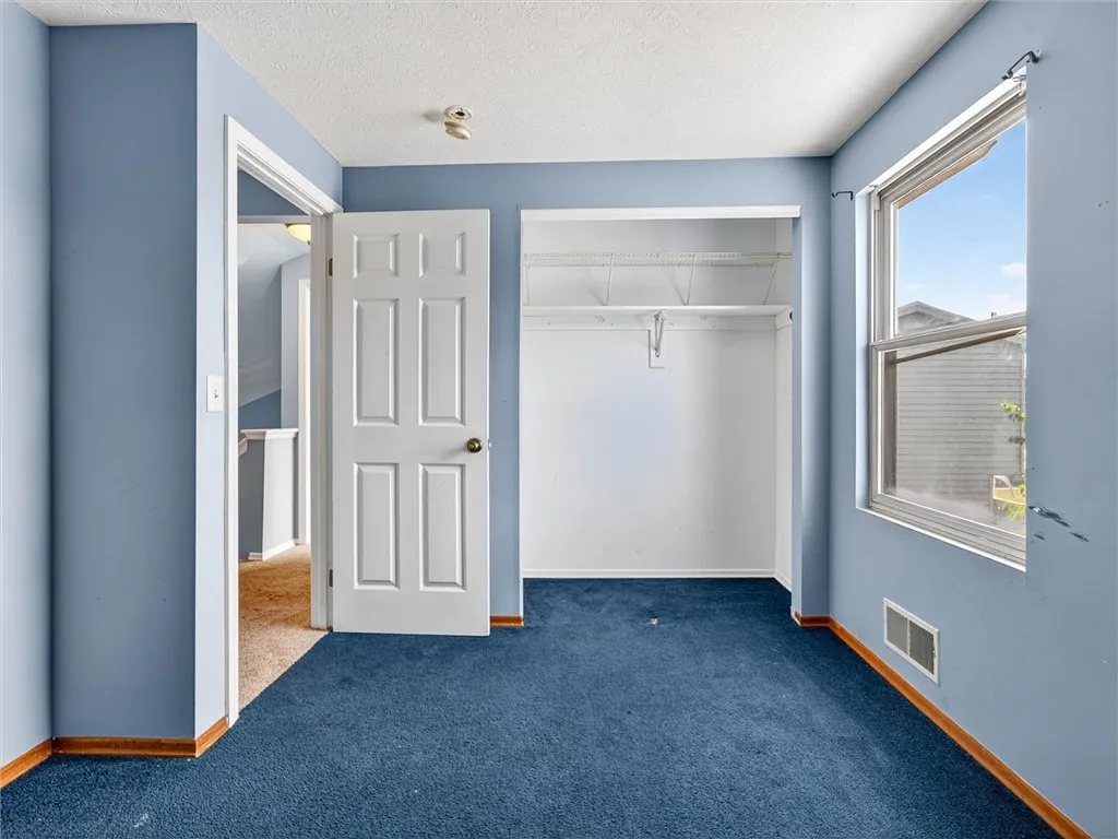 19 Atwood Dr Drive, Gates, New York 14606, Gates, New York 14606, 3 Bedrooms Bedrooms, 8 Rooms Rooms,2 BathroomsBathrooms,Residential,For Sale,19 Atwood Dr Drive, Gates, New York 14606,R1632664