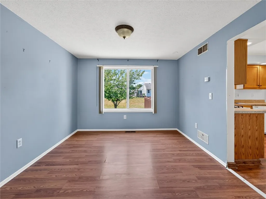 19 Atwood Dr Drive, Gates, New York 14606, Gates, New York 14606, 3 Bedrooms Bedrooms, 8 Rooms Rooms,2 BathroomsBathrooms,Residential,For Sale,19 Atwood Dr Drive, Gates, New York 14606,R1632664