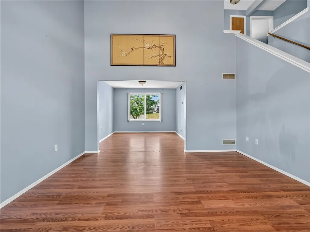 19 Atwood Dr Drive, Gates, New York 14606, Gates, New York 14606, 3 Bedrooms Bedrooms, 8 Rooms Rooms,2 BathroomsBathrooms,Residential,For Sale,19 Atwood Dr Drive, Gates, New York 14606,R1632664