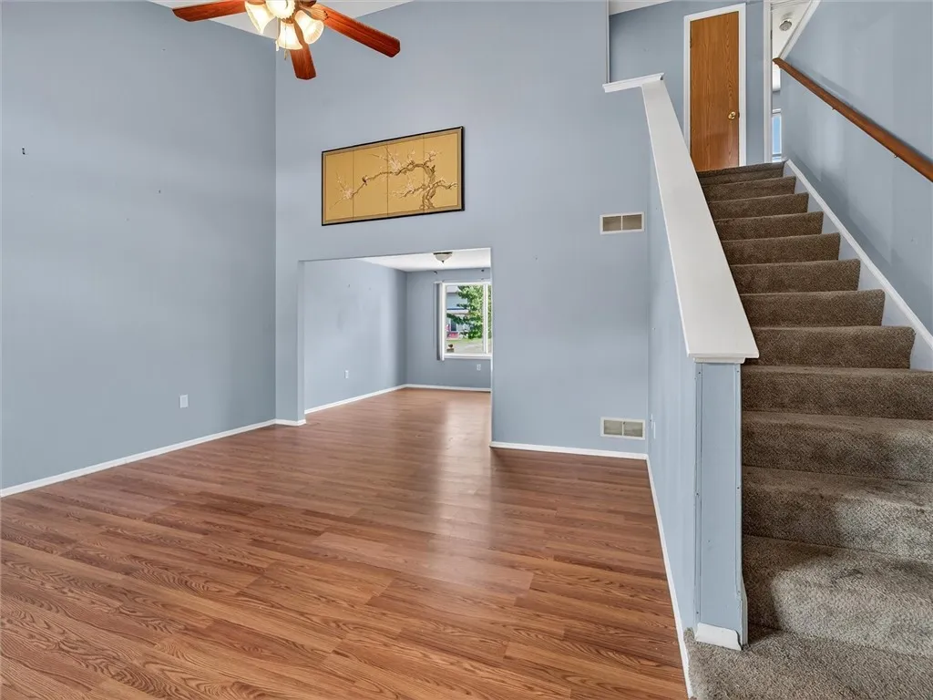 19 Atwood Dr Drive, Gates, New York 14606, Gates, New York 14606, 3 Bedrooms Bedrooms, 8 Rooms Rooms,2 BathroomsBathrooms,Residential,For Sale,19 Atwood Dr Drive, Gates, New York 14606,R1632664