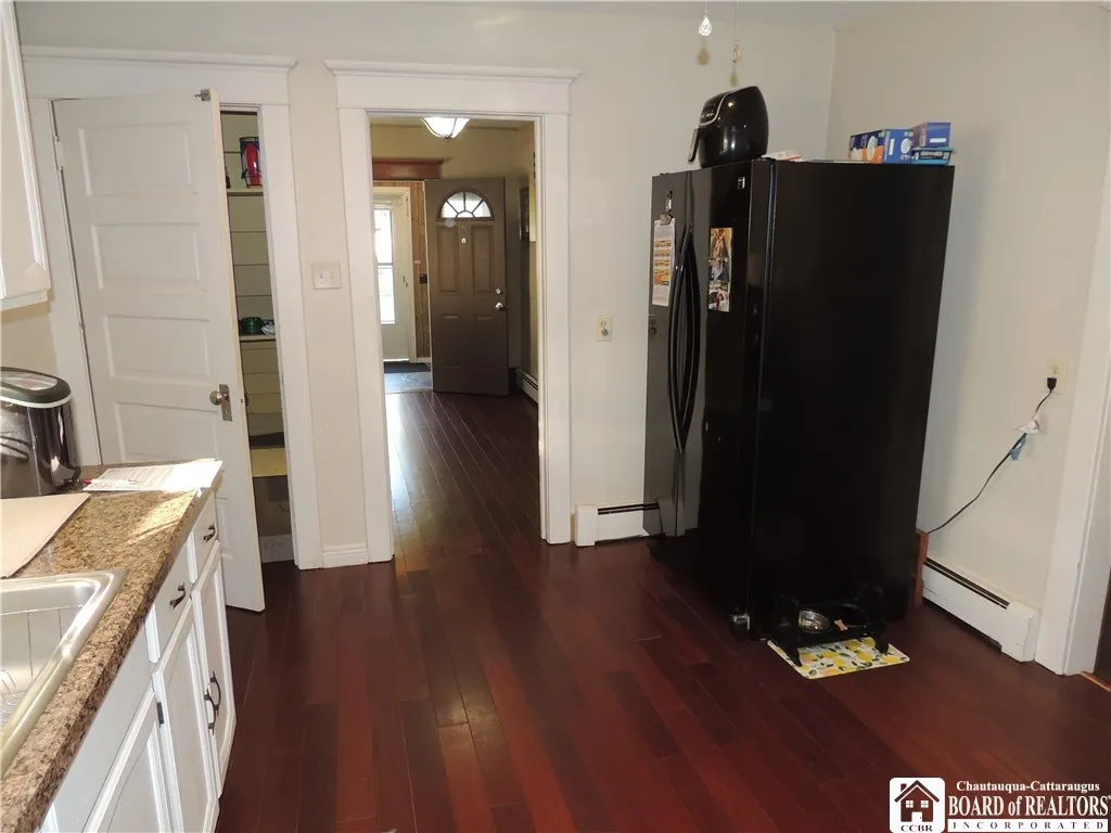 20 Elam Avenue, Jamestown, New York 14701, Jamestown, New York 14701, 3 Bedrooms Bedrooms, 8 Rooms Rooms,1 BathroomBathrooms,Residential,For Sale,20 Elam Avenue, Jamestown, New York 14701,R1632656