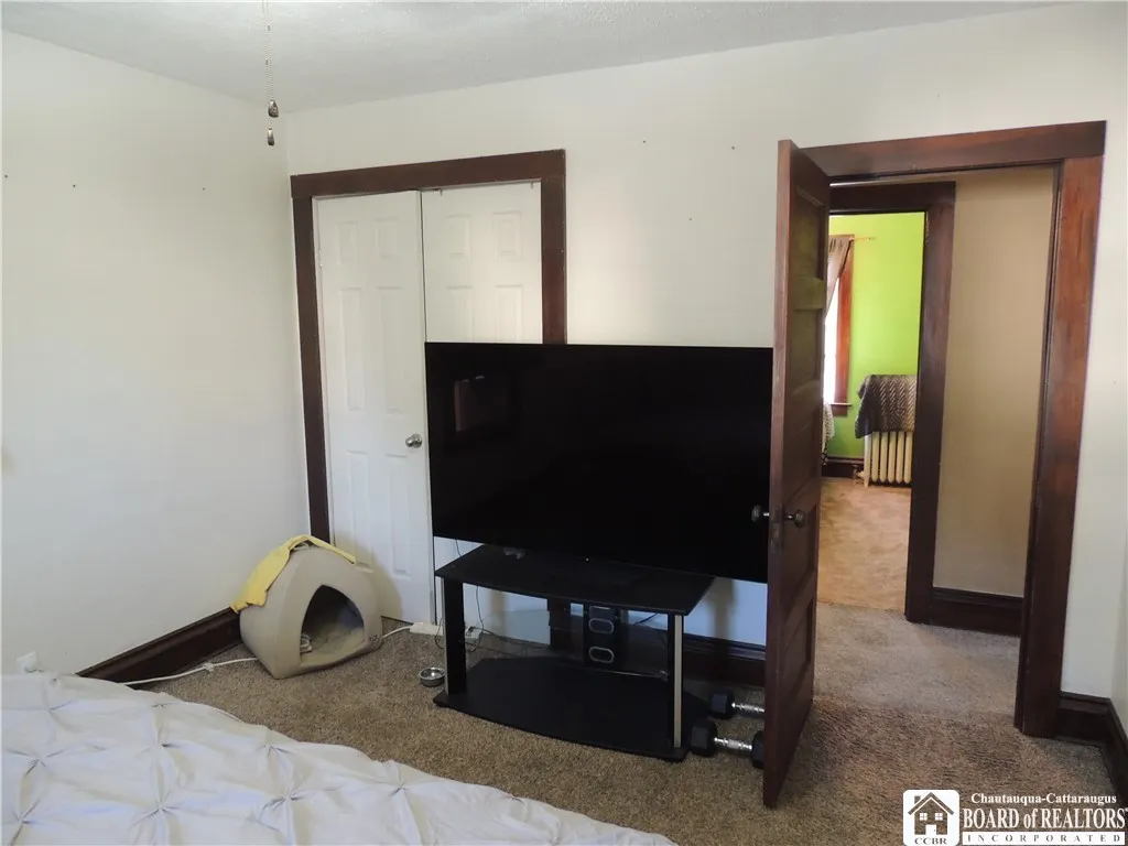 20 Elam Avenue, Jamestown, New York 14701, Jamestown, New York 14701, 3 Bedrooms Bedrooms, 8 Rooms Rooms,1 BathroomBathrooms,Residential,For Sale,20 Elam Avenue, Jamestown, New York 14701,R1632656