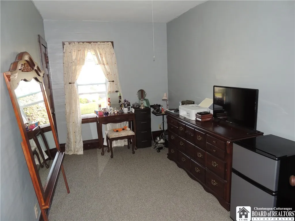 20 Elam Avenue, Jamestown, New York 14701, Jamestown, New York 14701, 3 Bedrooms Bedrooms, 8 Rooms Rooms,1 BathroomBathrooms,Residential,For Sale,20 Elam Avenue, Jamestown, New York 14701,R1632656