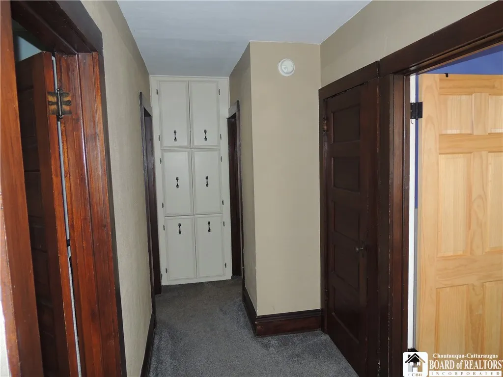 20 Elam Avenue, Jamestown, New York 14701, Jamestown, New York 14701, 3 Bedrooms Bedrooms, 8 Rooms Rooms,1 BathroomBathrooms,Residential,For Sale,20 Elam Avenue, Jamestown, New York 14701,R1632656
