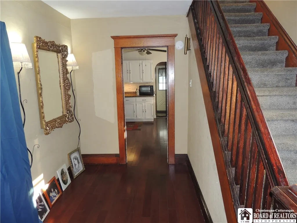 20 Elam Avenue, Jamestown, New York 14701, Jamestown, New York 14701, 3 Bedrooms Bedrooms, 8 Rooms Rooms,1 BathroomBathrooms,Residential,For Sale,20 Elam Avenue, Jamestown, New York 14701,R1632656