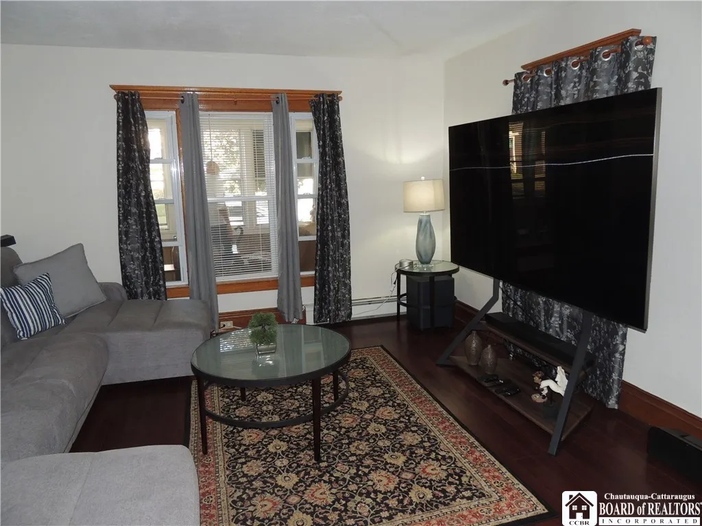 20 Elam Avenue, Jamestown, New York 14701, Jamestown, New York 14701, 3 Bedrooms Bedrooms, 8 Rooms Rooms,1 BathroomBathrooms,Residential,For Sale,20 Elam Avenue, Jamestown, New York 14701,R1632656