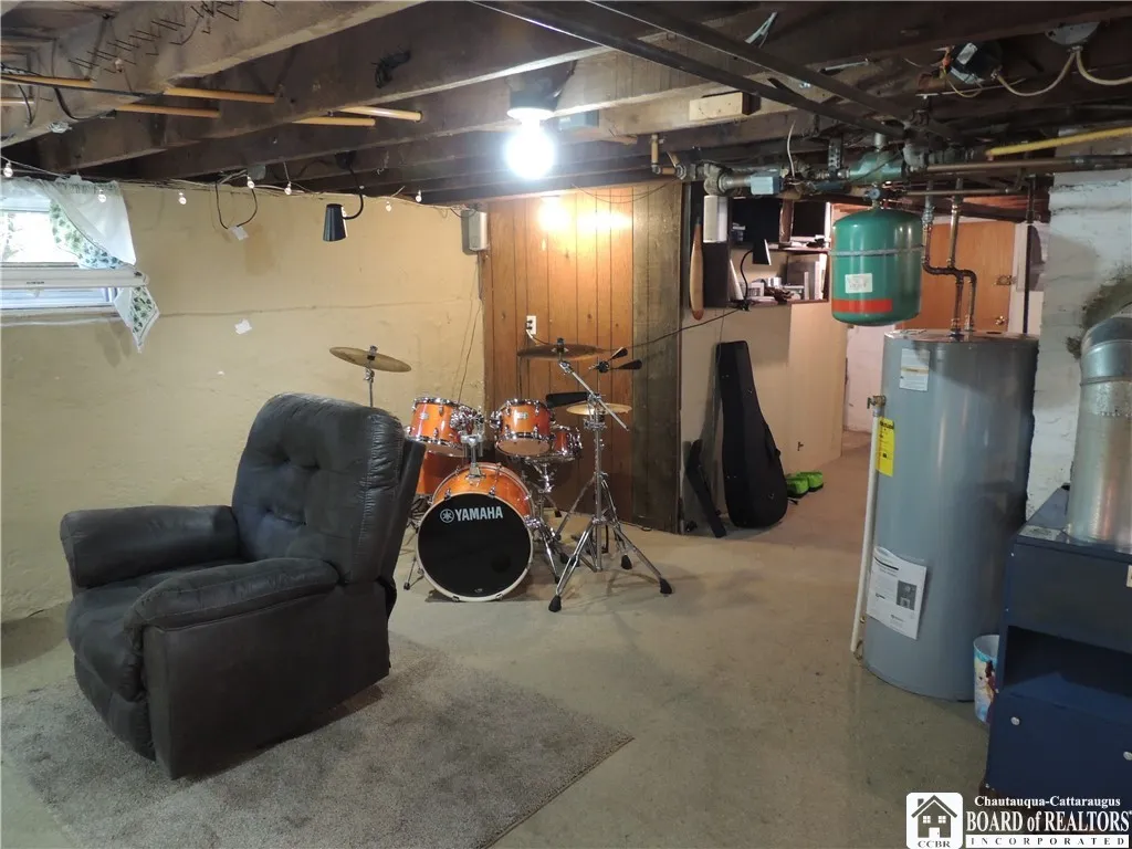 20 Elam Avenue, Jamestown, New York 14701, Jamestown, New York 14701, 3 Bedrooms Bedrooms, 8 Rooms Rooms,1 BathroomBathrooms,Residential,For Sale,20 Elam Avenue, Jamestown, New York 14701,R1632656
