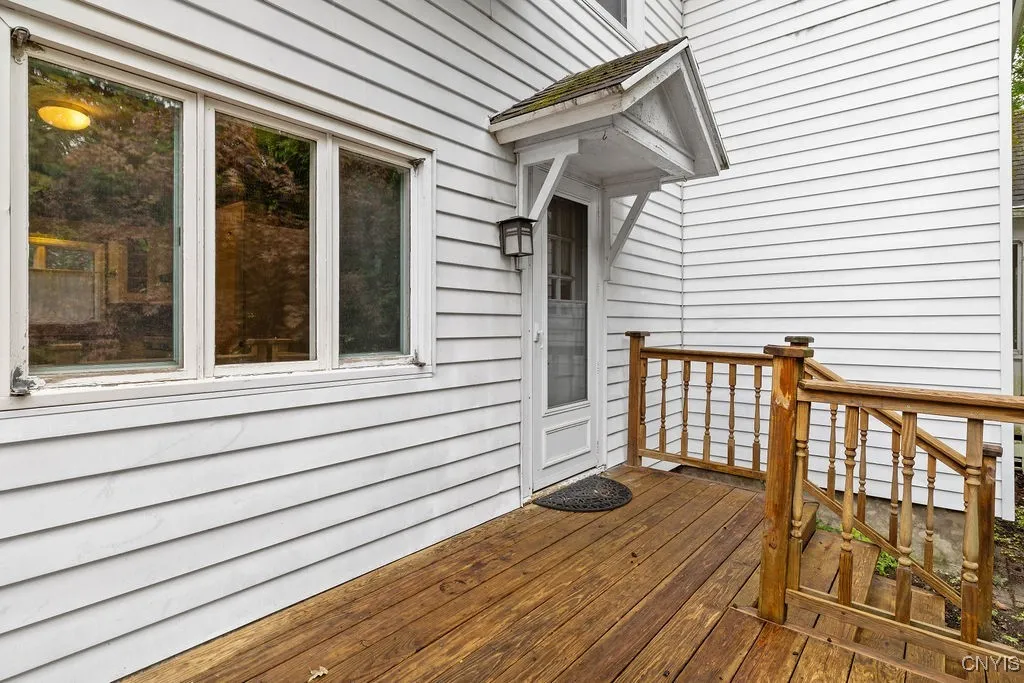 300 3rd Street, Salina, New York 13088, Salina, New York 13088, 4 Bedrooms Bedrooms, 11 Rooms Rooms,2 BathroomsBathrooms,Residential,For Sale,300 3rd Street, Salina, New York 13088,S1632873