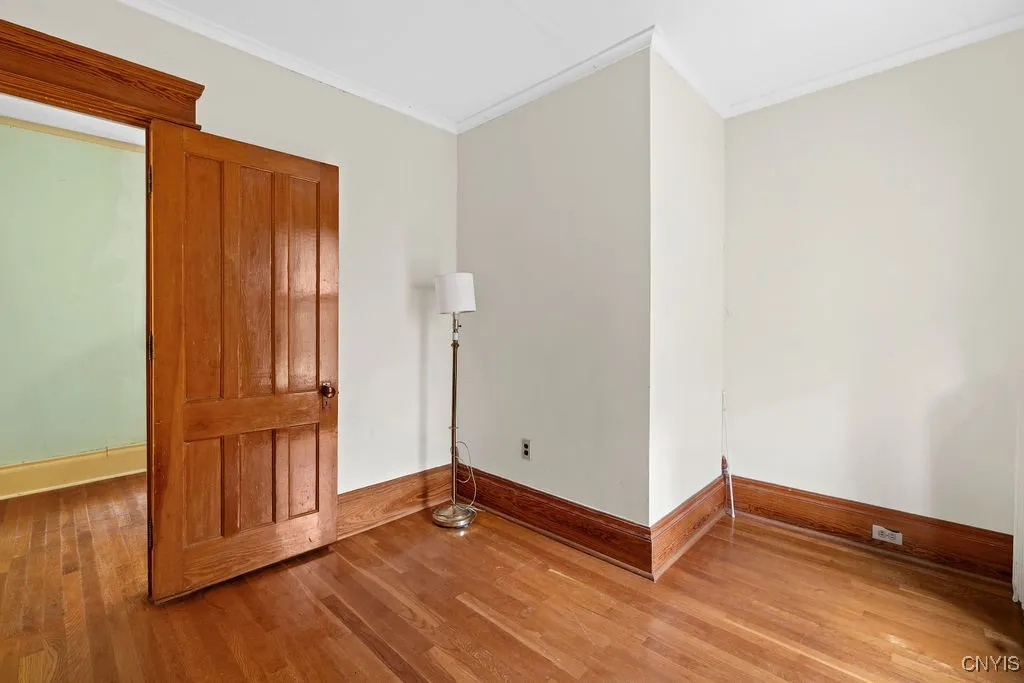 300 3rd Street, Salina, New York 13088, Salina, New York 13088, 4 Bedrooms Bedrooms, 11 Rooms Rooms,2 BathroomsBathrooms,Residential,For Sale,300 3rd Street, Salina, New York 13088,S1632873