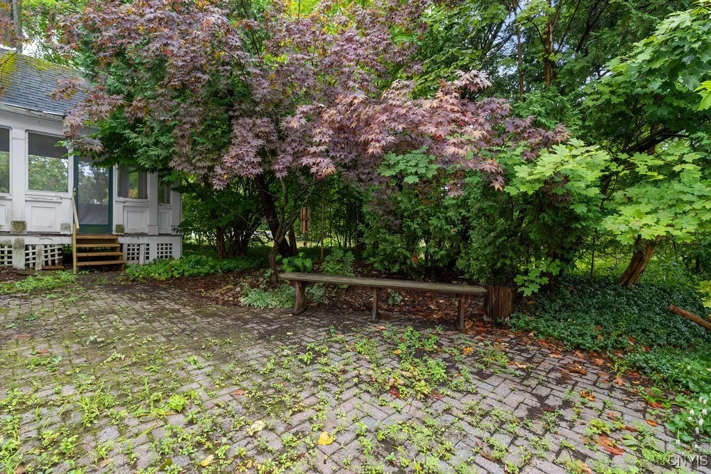 300 3rd Street, Salina, New York 13088, Salina, New York 13088, 4 Bedrooms Bedrooms, 11 Rooms Rooms,2 BathroomsBathrooms,Residential,Closed,300 3rd Street, Salina, New York 13088,0,S1632873