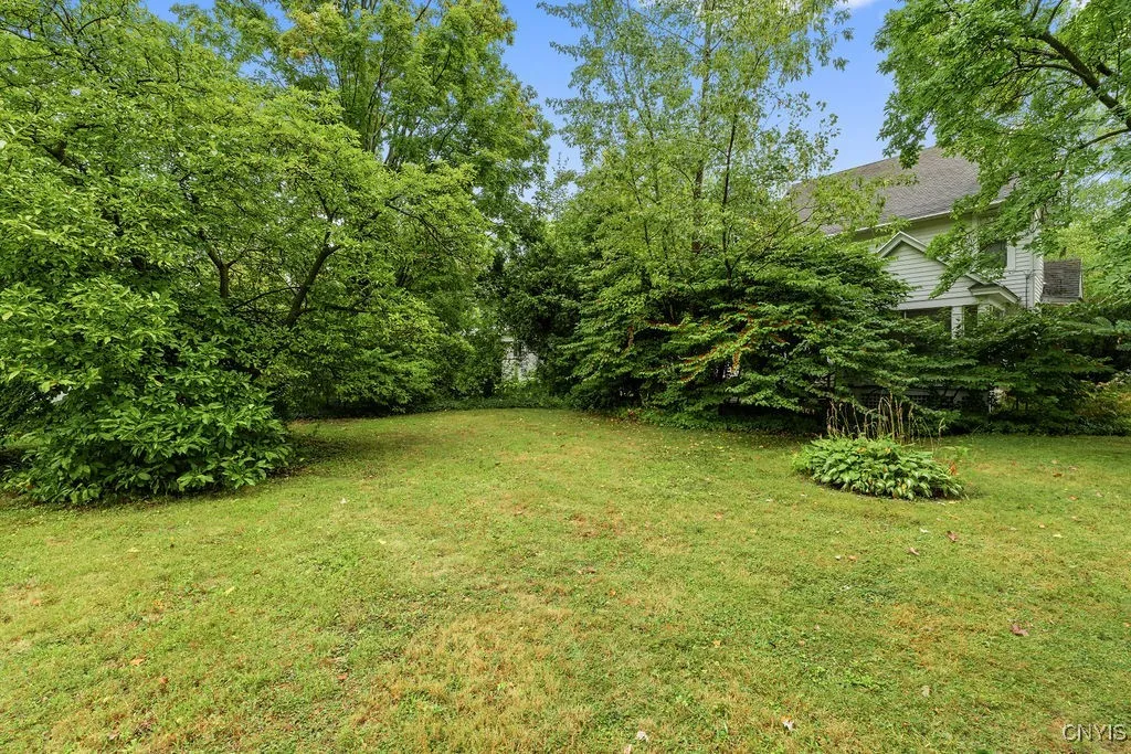 300 3rd Street, Salina, New York 13088, Salina, New York 13088, 4 Bedrooms Bedrooms, 11 Rooms Rooms,2 BathroomsBathrooms,Residential,For Sale,300 3rd Street, Salina, New York 13088,S1632873