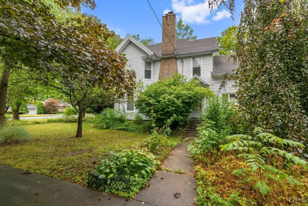 300 3rd Street, Salina, New York 13088, Salina, New York 13088, 4 Bedrooms Bedrooms, 11 Rooms Rooms,2 BathroomsBathrooms,Residential,For Sale,300 3rd Street, Salina, New York 13088,S1632873