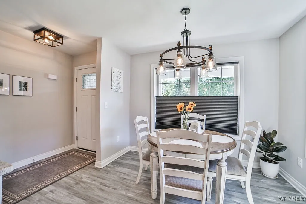 Bright front breakfast nook.