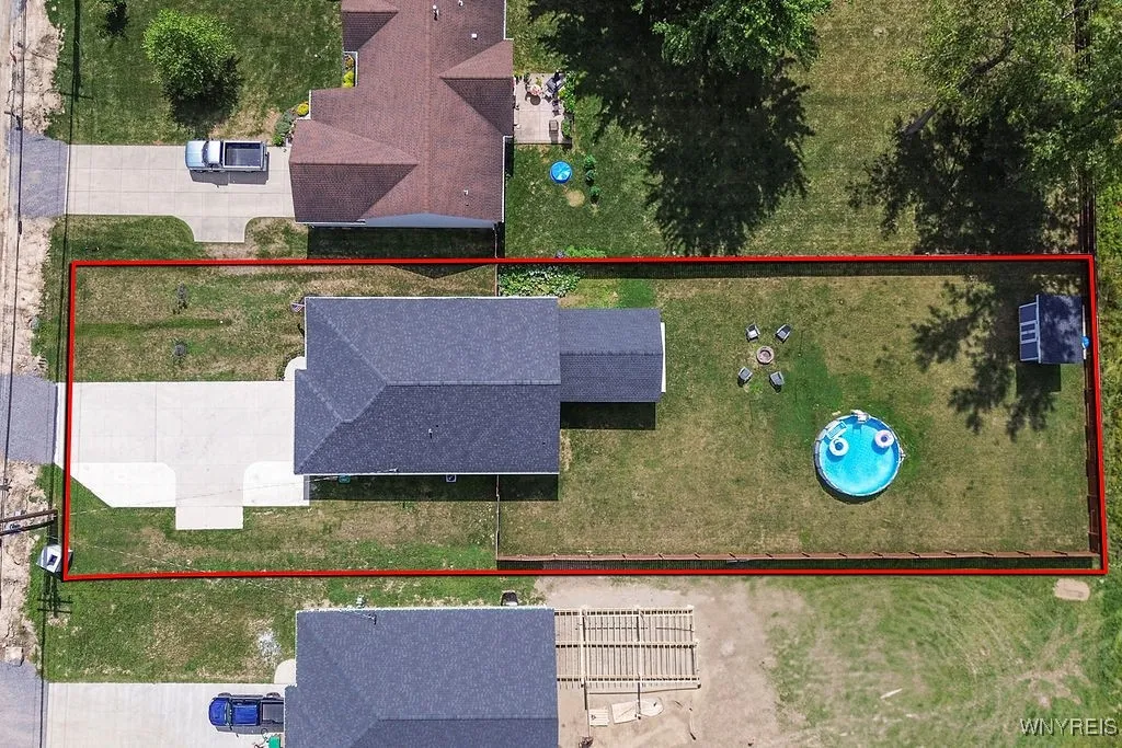 Approximate lot lines