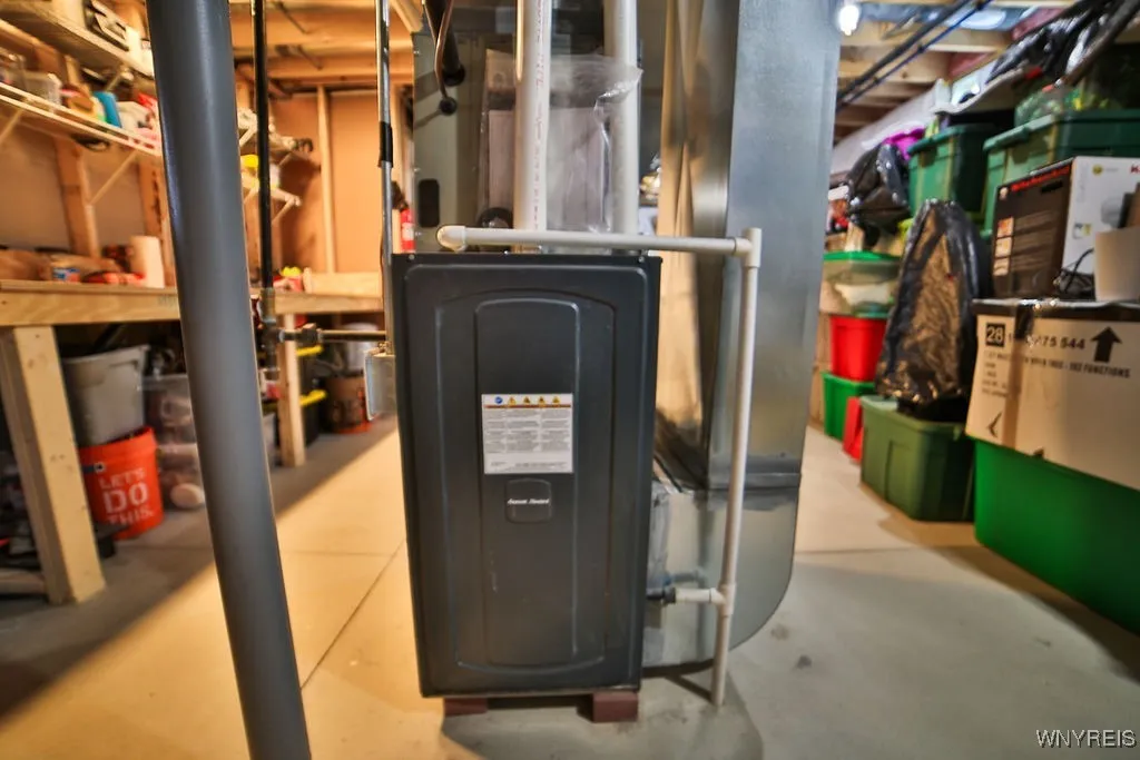 High efficiency furnace with A/C