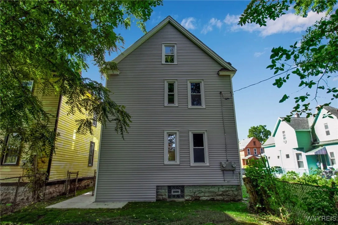 88 Pooley Place, Buffalo, New York 14213, Buffalo, New York 14213, 6 Bedrooms Bedrooms, ,2 BathroomsBathrooms,Residential,For Sale,88 Pooley Place, Buffalo, New York 14213,B1632332