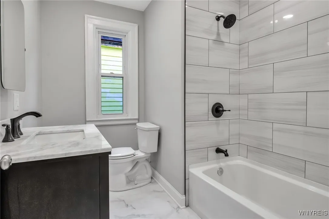 88 Pooley Place, Buffalo, New York 14213, Buffalo, New York 14213, 6 Bedrooms Bedrooms, ,2 BathroomsBathrooms,Residential,Closed,88 Pooley Place, Buffalo, New York 14213,0,B1632332