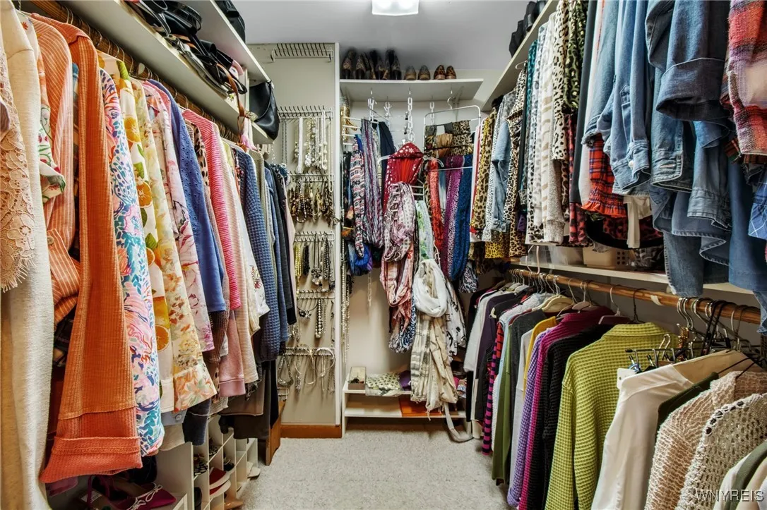 PRIMARY WALK IN CLOSET