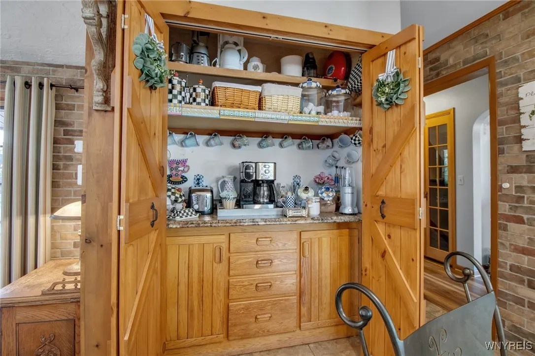 APPLIANCE/COFFEE BAR