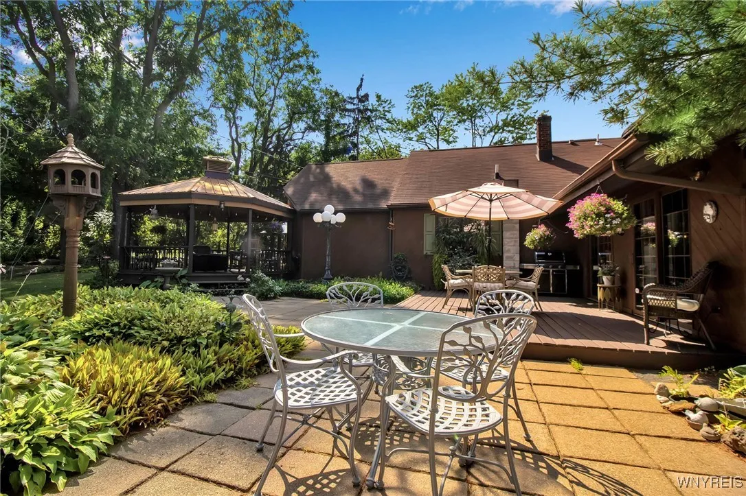 4369 Bolton Road, Royalton, New York 14067, Royalton, New York 14067, 4 Bedrooms Bedrooms, 9 Rooms Rooms,2 BathroomsBathrooms,Residential,For Sale,4369 Bolton Road, Royalton, New York 14067,B1632910