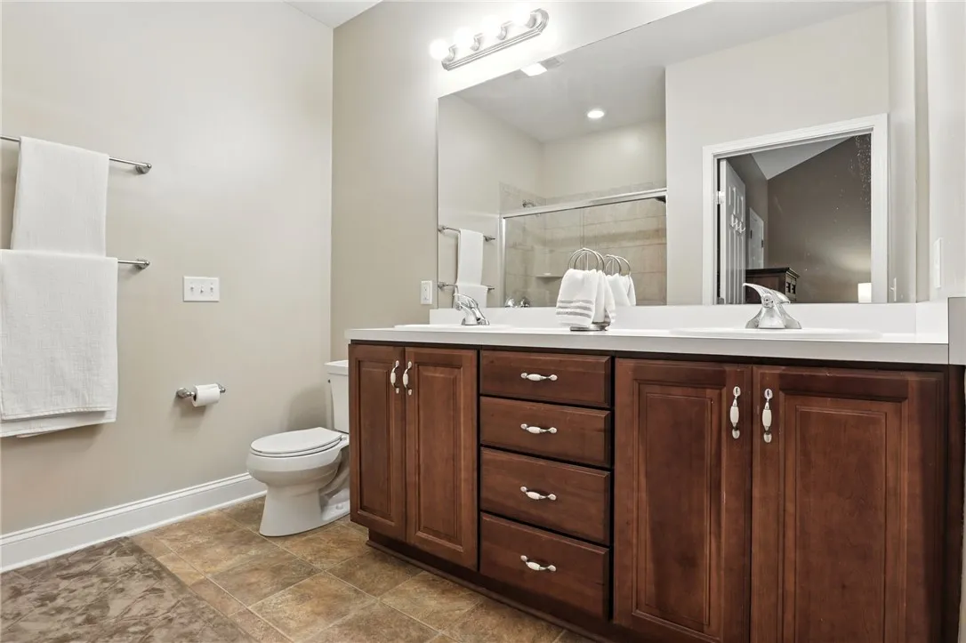 5088 Cheshire Glen Road, Canandaigua Town, New Yor, Canandaigua Town, New York 14424, 2 Bedrooms Bedrooms, 6 Rooms Rooms,2 BathroomsBathrooms,Residential,For Sale,5088 Cheshire Glen Road, Canandaigua Town, New Yor,R1631382