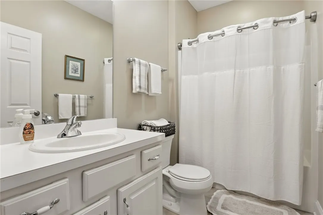 5088 Cheshire Glen Road, Canandaigua Town, New Yor, Canandaigua Town, New York 14424, 2 Bedrooms Bedrooms, 6 Rooms Rooms,2 BathroomsBathrooms,Residential,For Sale,5088 Cheshire Glen Road, Canandaigua Town, New Yor,R1631382