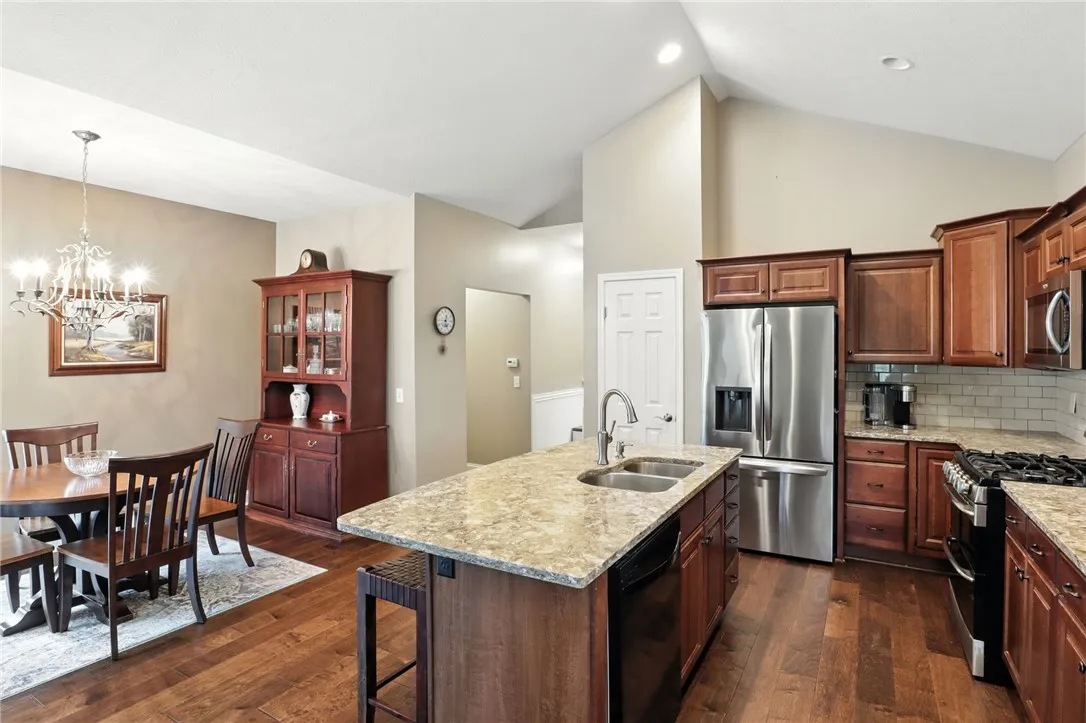 5088 Cheshire Glen Road, Canandaigua Town, New Yor, Canandaigua Town, New York 14424, 2 Bedrooms Bedrooms, 6 Rooms Rooms,2 BathroomsBathrooms,Residential,For Sale,5088 Cheshire Glen Road, Canandaigua Town, New Yor,R1631382