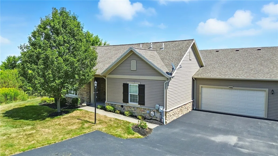 5088 Cheshire Glen Road, Canandaigua Town, New Yor, Canandaigua Town, New York 14424, 2 Bedrooms Bedrooms, 6 Rooms Rooms,2 BathroomsBathrooms,Residential,For Sale,5088 Cheshire Glen Road, Canandaigua Town, New Yor,R1631382