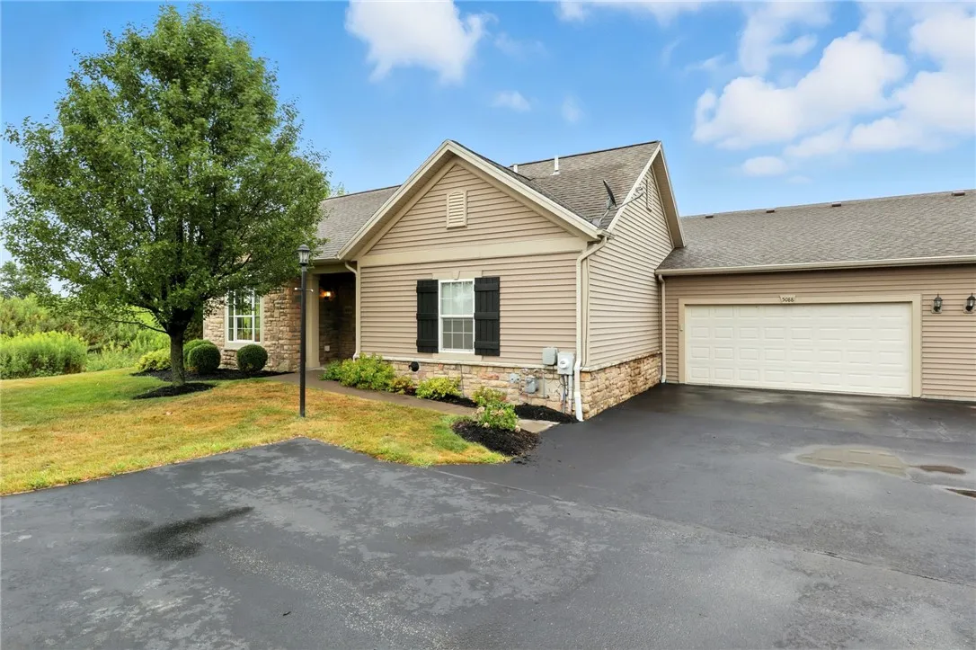5088 Cheshire Glen Road, Canandaigua Town, New Yor, Canandaigua Town, New York 14424, 2 Bedrooms Bedrooms, 6 Rooms Rooms,2 BathroomsBathrooms,Residential,For Sale,5088 Cheshire Glen Road, Canandaigua Town, New Yor,R1631382