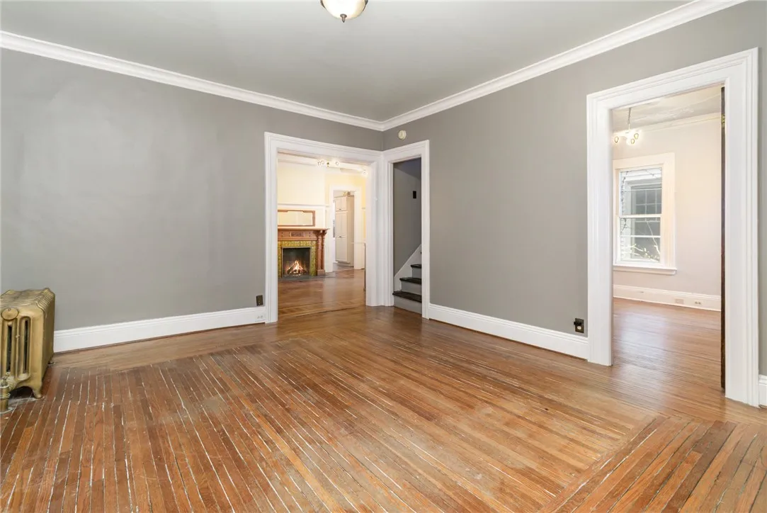 56 Vassar Street, Rochester, New York 14607, Rochester, New York 14607, 4 Bedrooms Bedrooms, 9 Rooms Rooms,1 BathroomBathrooms,Residential Lease,For Rent,56 Vassar Street, Rochester, New York 14607,R1632419