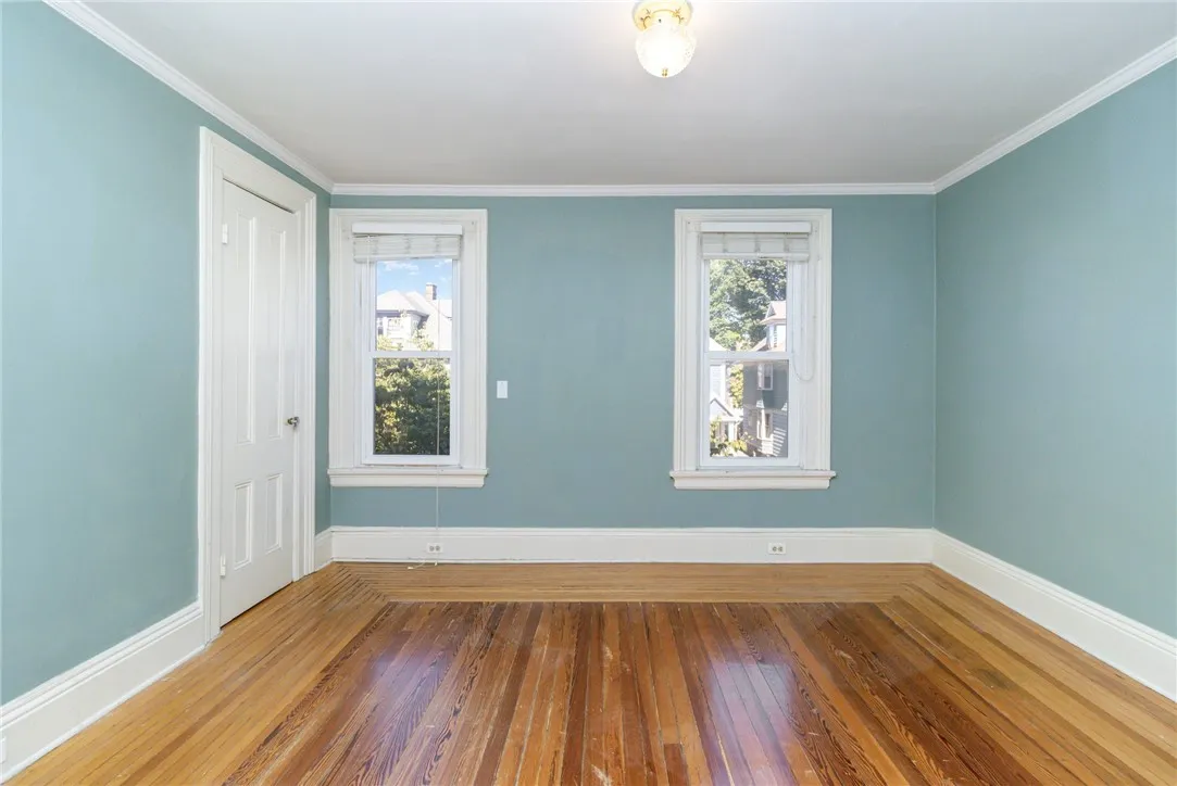 56 Vassar Street, Rochester, New York 14607, Rochester, New York 14607, 4 Bedrooms Bedrooms, 9 Rooms Rooms,1 BathroomBathrooms,Residential Lease,For Rent,56 Vassar Street, Rochester, New York 14607,R1632419