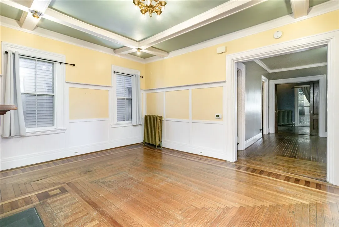56 Vassar Street, Rochester, New York 14607, Rochester, New York 14607, 4 Bedrooms Bedrooms, 9 Rooms Rooms,1 BathroomBathrooms,Residential Lease,For Rent,56 Vassar Street, Rochester, New York 14607,R1632419