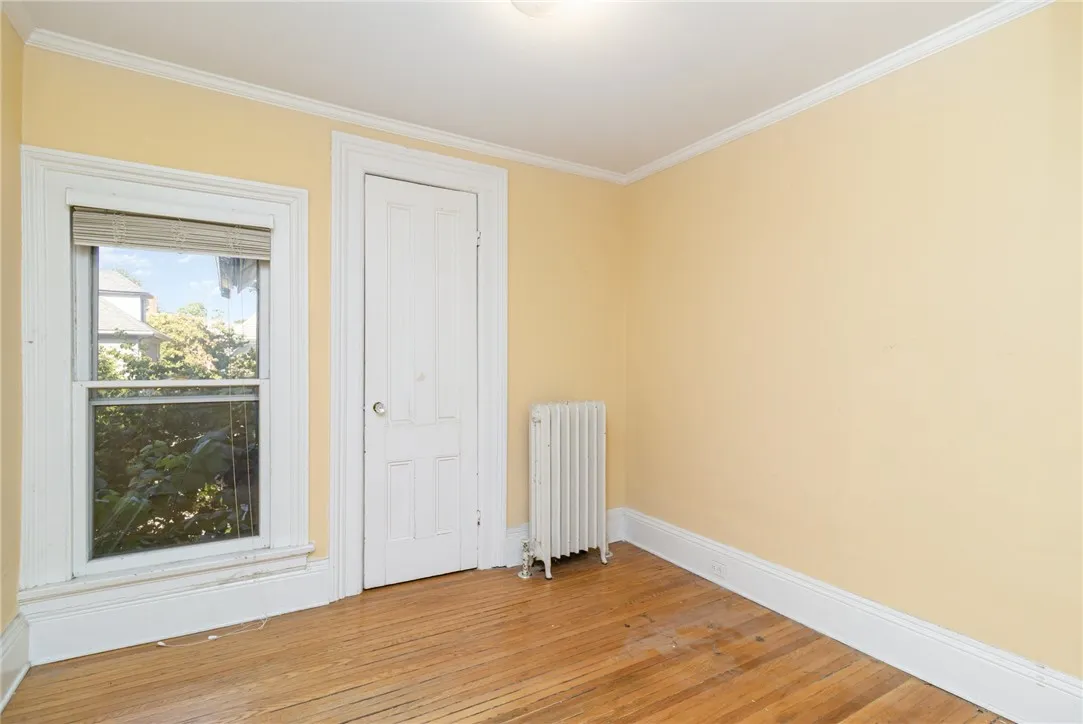 56 Vassar Street, Rochester, New York 14607, Rochester, New York 14607, 4 Bedrooms Bedrooms, 9 Rooms Rooms,1 BathroomBathrooms,Residential Lease,For Rent,56 Vassar Street, Rochester, New York 14607,R1632419