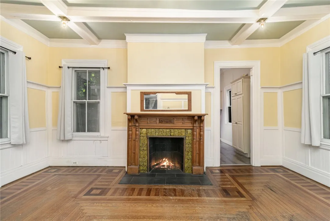 56 Vassar Street, Rochester, New York 14607, Rochester, New York 14607, 4 Bedrooms Bedrooms, 9 Rooms Rooms,1 BathroomBathrooms,Residential Lease,For Rent,56 Vassar Street, Rochester, New York 14607,R1632419