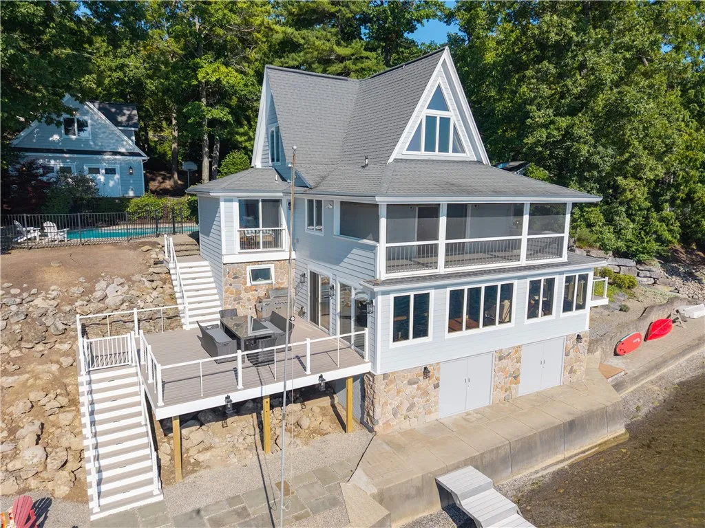 5261 W Lake Rd, Geneseo, New York 14454, Geneseo, New York 14454, 5 Bedrooms Bedrooms, 11 Rooms Rooms,4 BathroomsBathrooms,Residential,For Sale,5261 W Lake Rd, Geneseo, New York 14454,R1632854