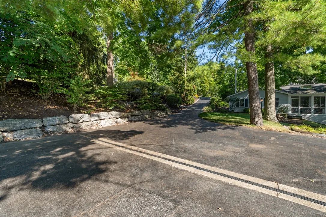 5261 W Lake Rd, Geneseo, New York 14454, Geneseo, New York 14454, 5 Bedrooms Bedrooms, 11 Rooms Rooms,4 BathroomsBathrooms,Residential,For Sale,5261 W Lake Rd, Geneseo, New York 14454,R1632854