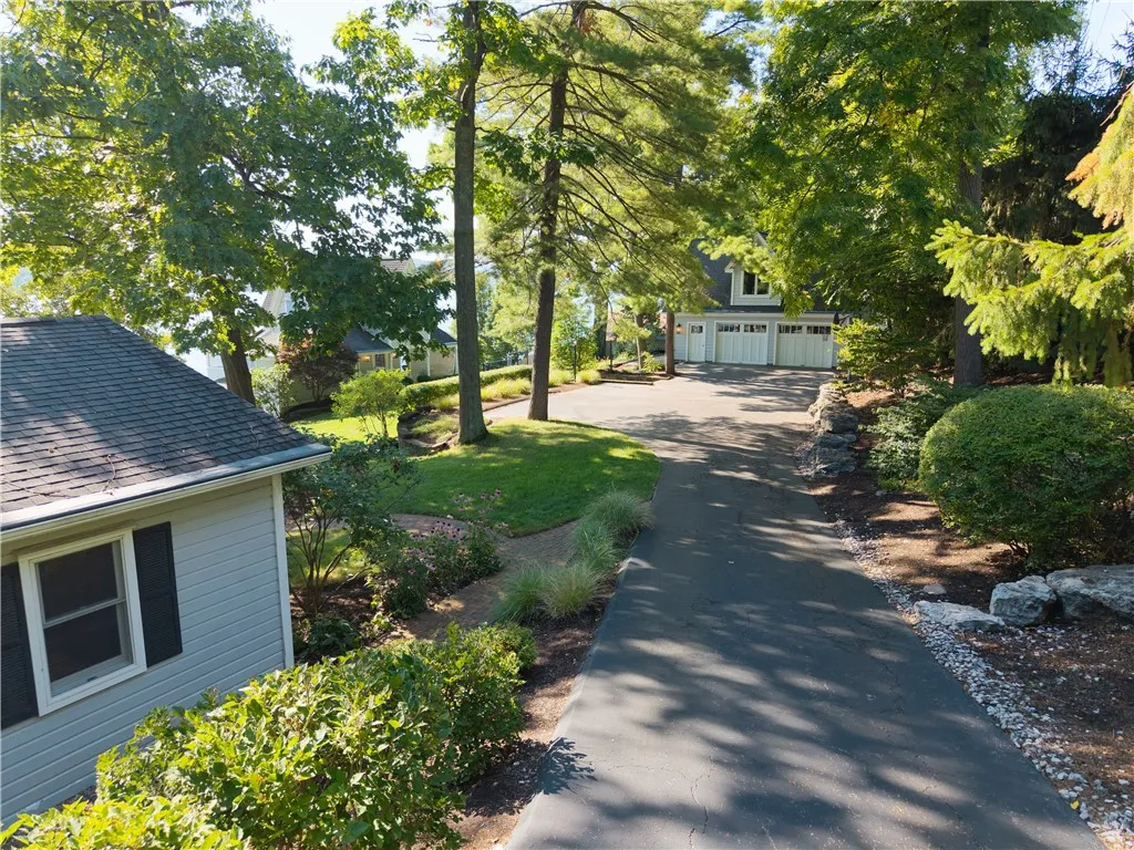 5261 W Lake Rd, Geneseo, New York 14454, Geneseo, New York 14454, 5 Bedrooms Bedrooms, 11 Rooms Rooms,4 BathroomsBathrooms,Residential,For Sale,5261 W Lake Rd, Geneseo, New York 14454,R1632854
