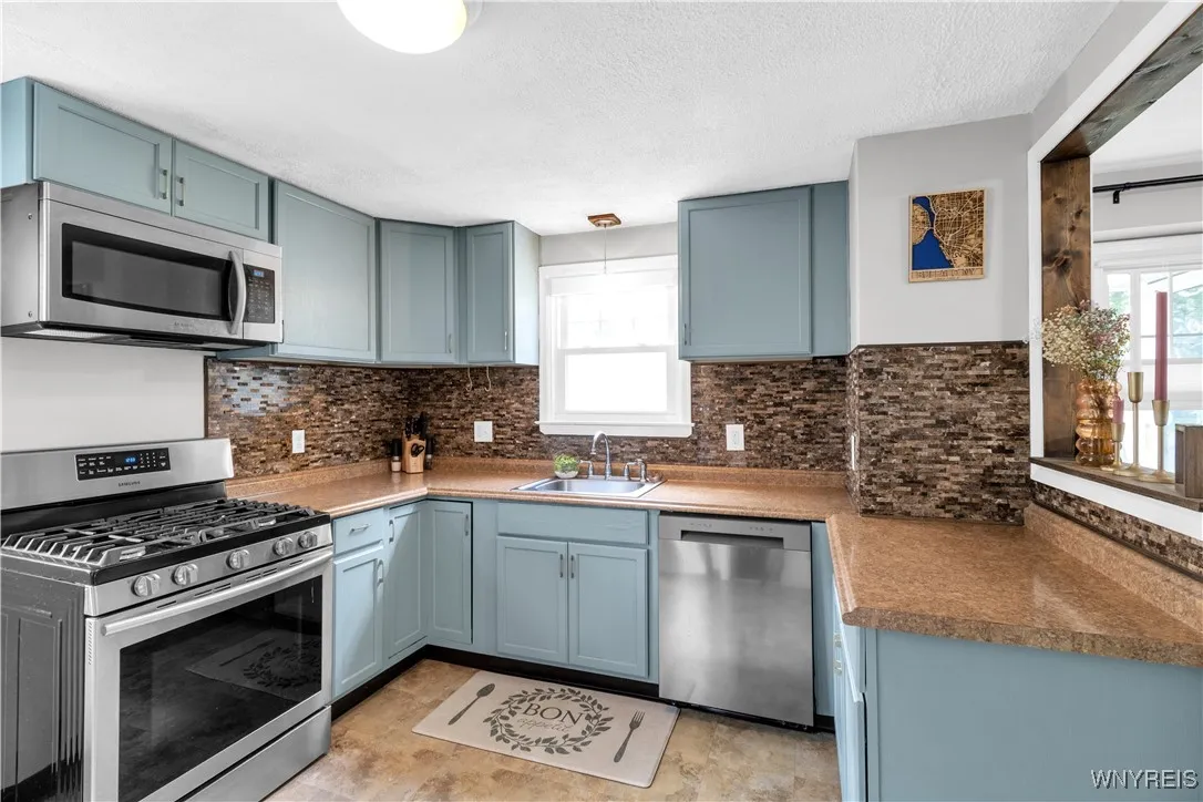 89 Olney Drive, Amherst, New York 14226, Amherst, New York 14226, 3 Bedrooms Bedrooms, 6 Rooms Rooms,1 BathroomBathrooms,Residential,For Sale,89 Olney Drive, Amherst, New York 14226,B1632689
