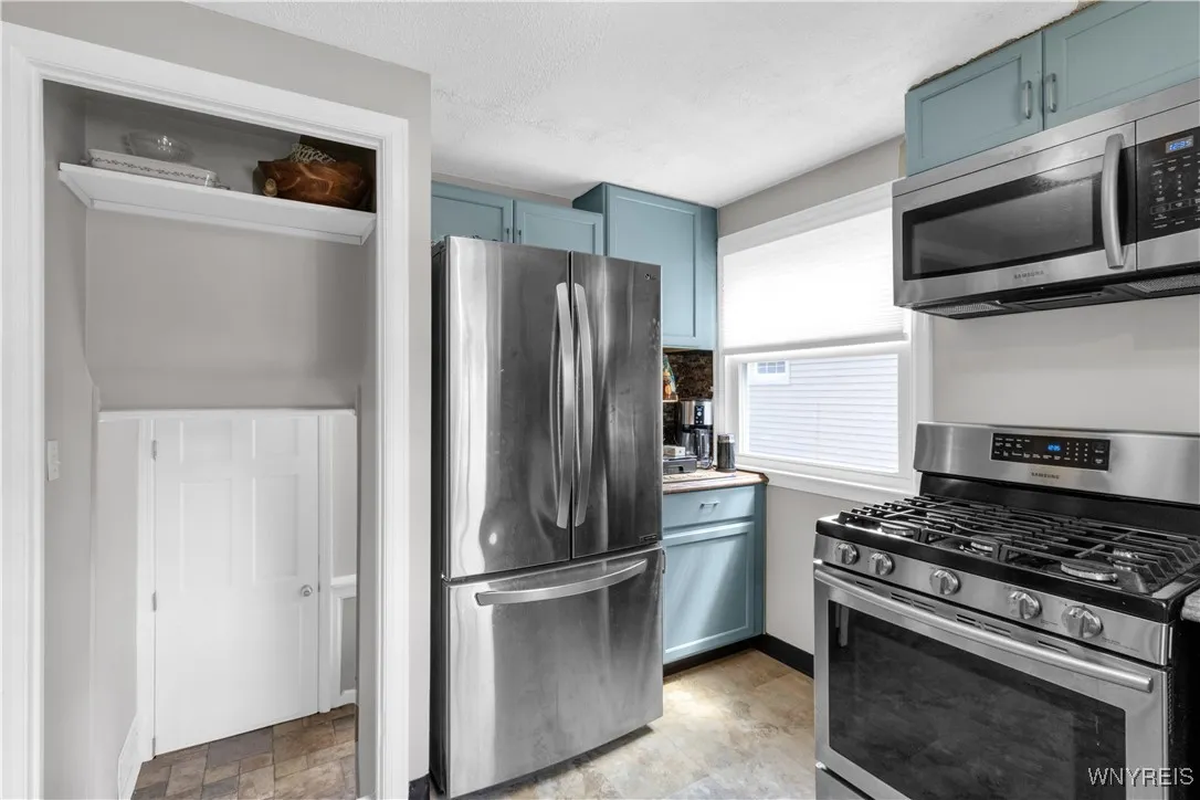 89 Olney Drive, Amherst, New York 14226, Amherst, New York 14226, 3 Bedrooms Bedrooms, 6 Rooms Rooms,1 BathroomBathrooms,Residential,For Sale,89 Olney Drive, Amherst, New York 14226,B1632689