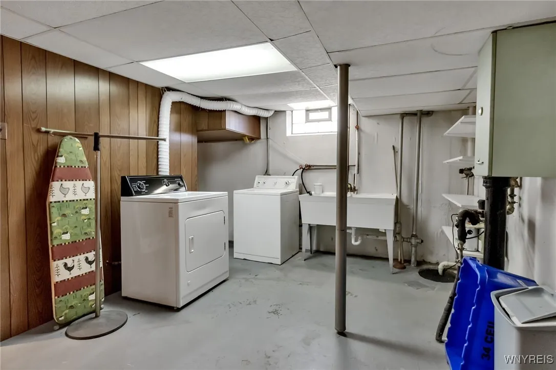 34 Ceil Drive, Cheektowaga, New York 14227, Cheektowaga, New York 14227, 3 Bedrooms Bedrooms, 7 Rooms Rooms,1 BathroomBathrooms,Residential,For Sale,34 Ceil Drive, Cheektowaga, New York 14227,B1632779