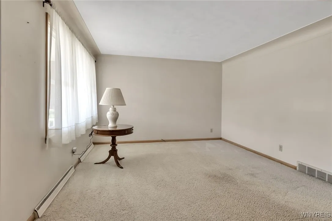 34 Ceil Drive, Cheektowaga, New York 14227, Cheektowaga, New York 14227, 3 Bedrooms Bedrooms, 7 Rooms Rooms,1 BathroomBathrooms,Residential,For Sale,34 Ceil Drive, Cheektowaga, New York 14227,B1632779