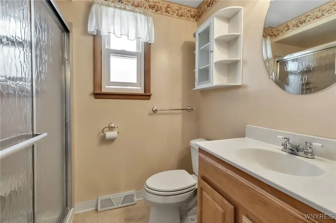 34 Ceil Drive, Cheektowaga, New York 14227, Cheektowaga, New York 14227, 3 Bedrooms Bedrooms, 7 Rooms Rooms,1 BathroomBathrooms,Residential,For Sale,34 Ceil Drive, Cheektowaga, New York 14227,B1632779