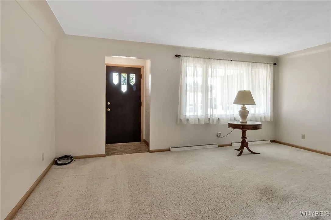 34 Ceil Drive, Cheektowaga, New York 14227, Cheektowaga, New York 14227, 3 Bedrooms Bedrooms, 7 Rooms Rooms,1 BathroomBathrooms,Residential,For Sale,34 Ceil Drive, Cheektowaga, New York 14227,B1632779