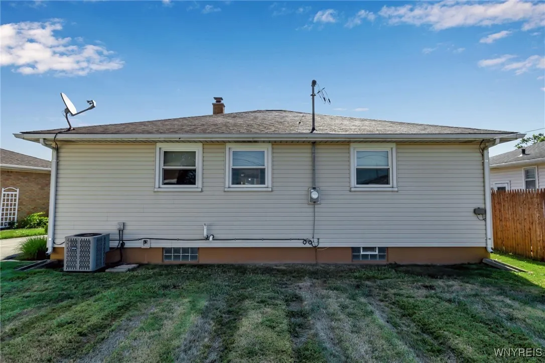 34 Ceil Drive, Cheektowaga, New York 14227, Cheektowaga, New York 14227, 3 Bedrooms Bedrooms, 7 Rooms Rooms,1 BathroomBathrooms,Residential,For Sale,34 Ceil Drive, Cheektowaga, New York 14227,B1632779