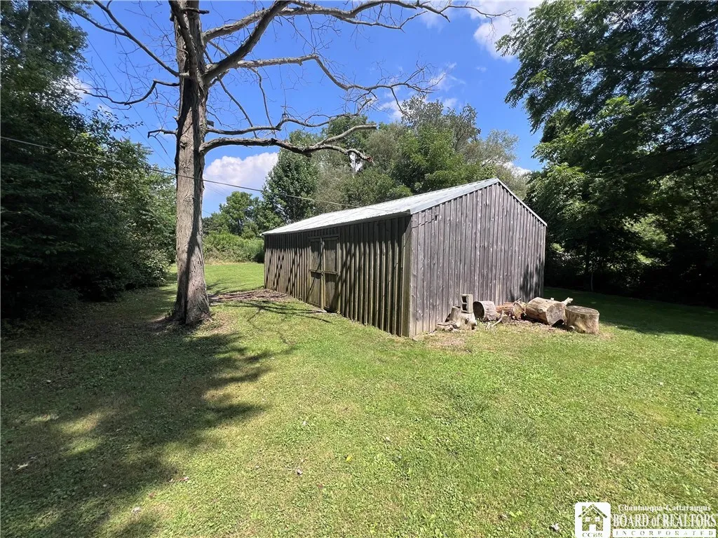 20x30 (Approx) Outbuilding