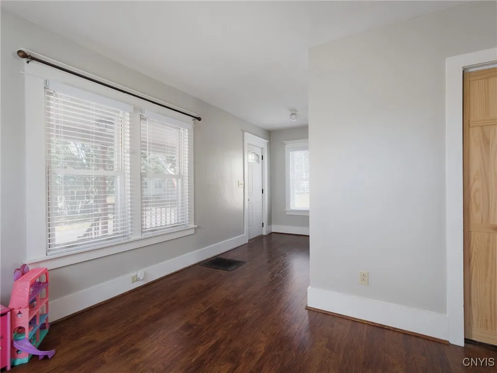 250 Stuart Street, Watertown City, New York 13601, Watertown City, New York 13601, 3 Bedrooms Bedrooms, 6 Rooms Rooms,1 BathroomBathrooms,Residential,For Sale,250 Stuart Street, Watertown City, New York 13601,S1632946