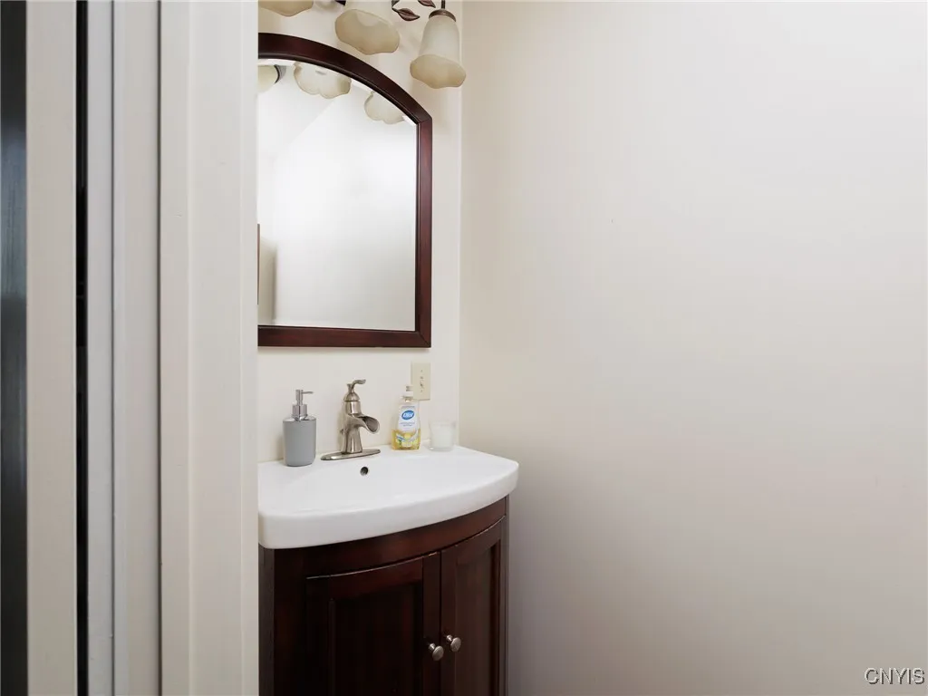 250 Stuart Street, Watertown City, New York 13601, Watertown City, New York 13601, 3 Bedrooms Bedrooms, 6 Rooms Rooms,1 BathroomBathrooms,Residential,For Sale,250 Stuart Street, Watertown City, New York 13601,S1632946