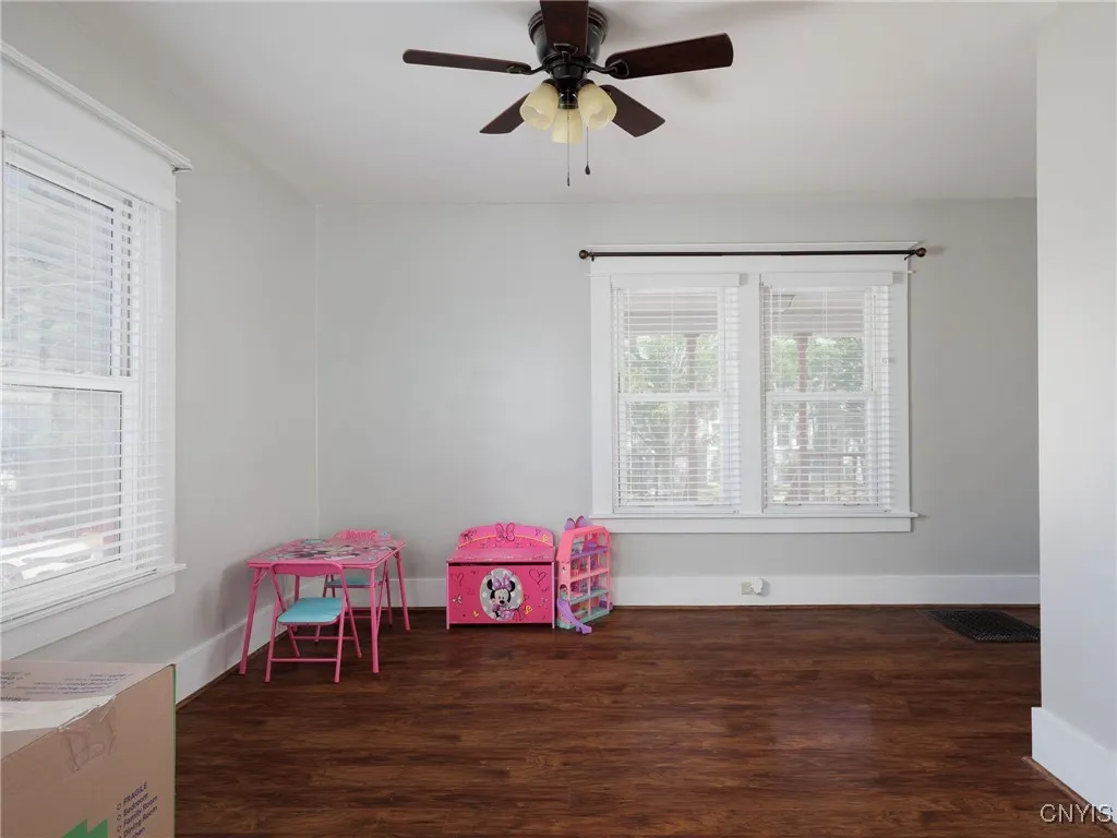 250 Stuart Street, Watertown City, New York 13601, Watertown City, New York 13601, 3 Bedrooms Bedrooms, 6 Rooms Rooms,1 BathroomBathrooms,Residential,For Sale,250 Stuart Street, Watertown City, New York 13601,S1632946